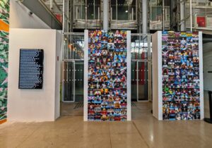 Installation du projet à Hors Pistes, Centre Pompidou, 2024 : de vrais athlètes associés par l’IA à des résultats encore inexistants. Archive David Guez.