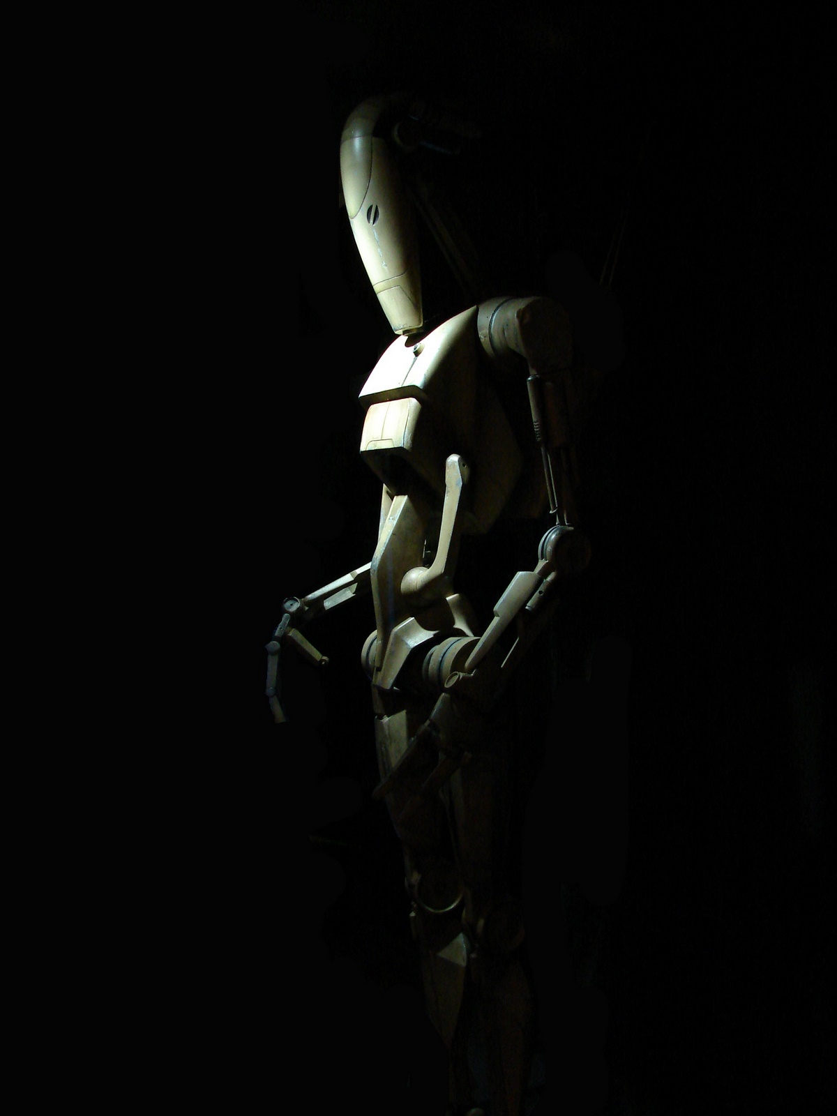 Replica Star Wars battle droid exhibited in Matosinhos, 2007. Photo: Pedro Dias / Wikimedia Commons, CC BY 2.0.